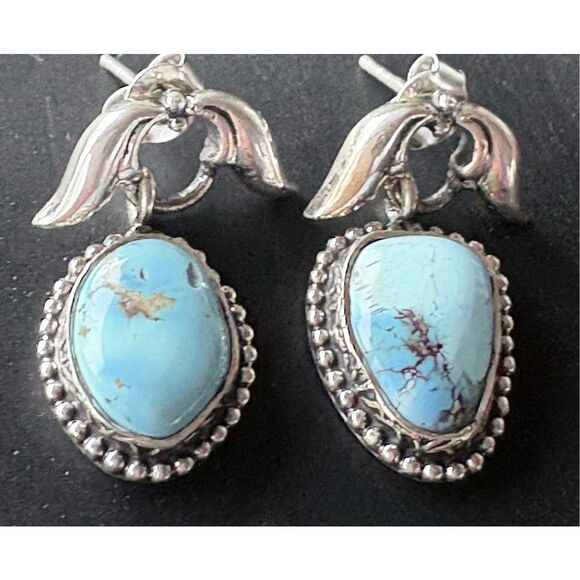 New Hespera 925 Sterling Silver & Kingman Turquoise Oval Dangle Drop Earrings - Picture 3 of 8